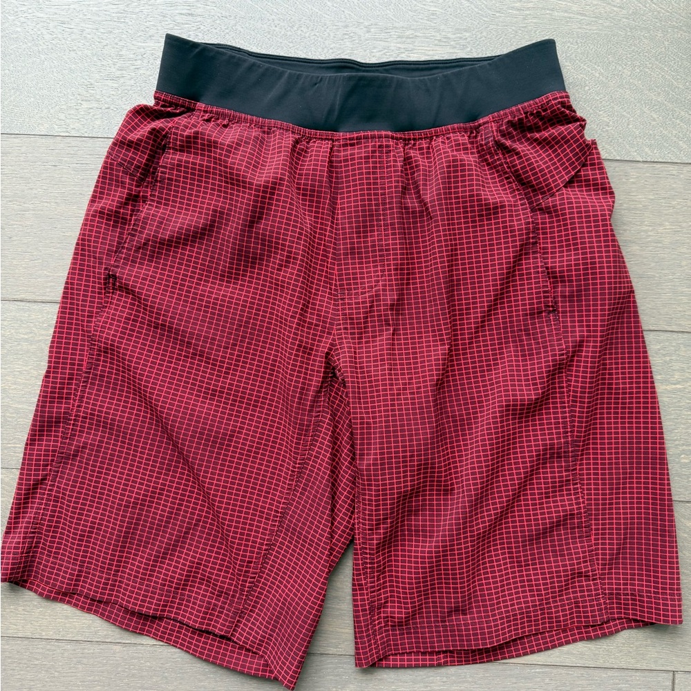 lululemon Men’s Red and Black Athletic Shorts